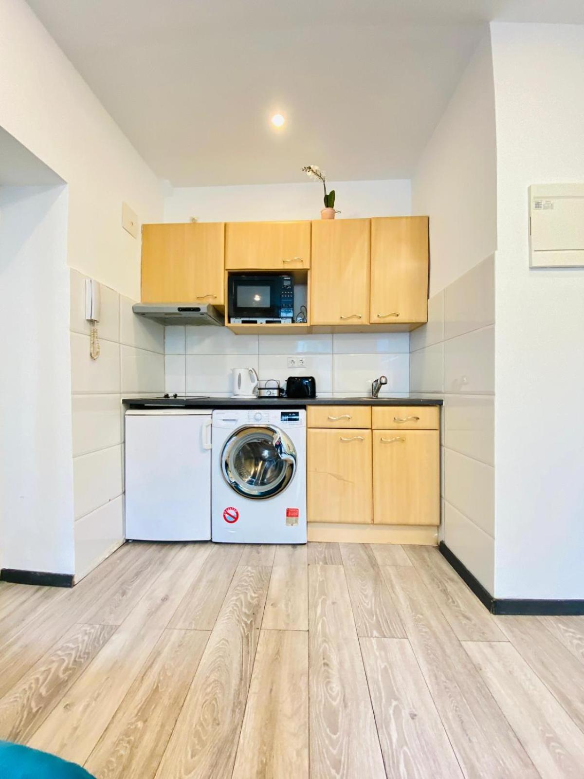 Cute 1Br Apt - 10 Mins Walk From Downtown Wiedeń Zewnętrze zdjęcie